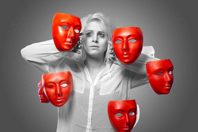 Quando critichiamo noi stessi