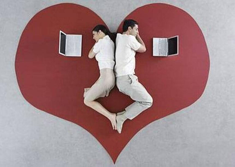 Le conseguenze delle storie d'amore su Internet?