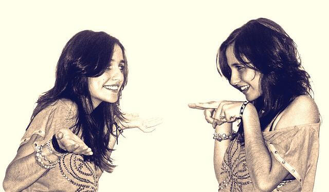 Ridere di sé stessi è la miglior terapia per risolvere i problemi