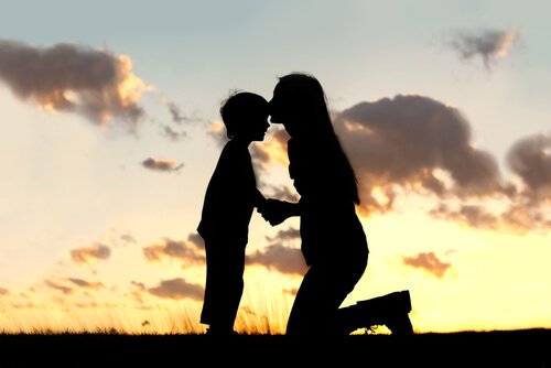 11 strategie per insegnare a vostro figlio ad amarsi di più