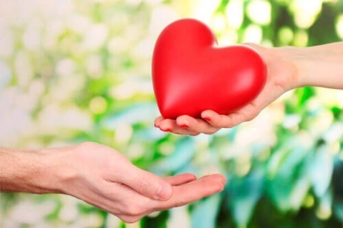 Coltivare l’amore incondizionato per migliorare la relazione di coppia