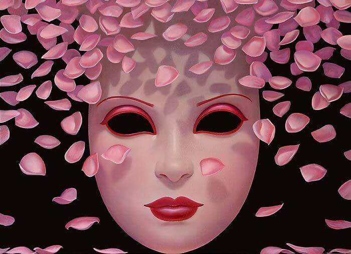 essere felici maschera e petali rosa