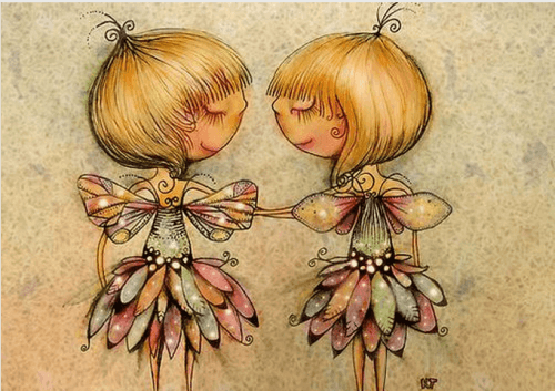 amiche-si-danno-la-mano