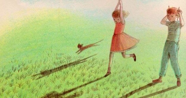 bambini corrono felici sul prato