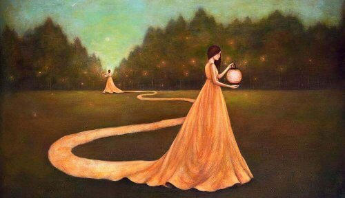 donna incontrando se stessa in un giardino