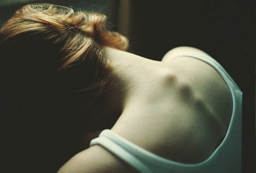 Anoressia: quando essere troppo magri è solo la punta dell'iceberg