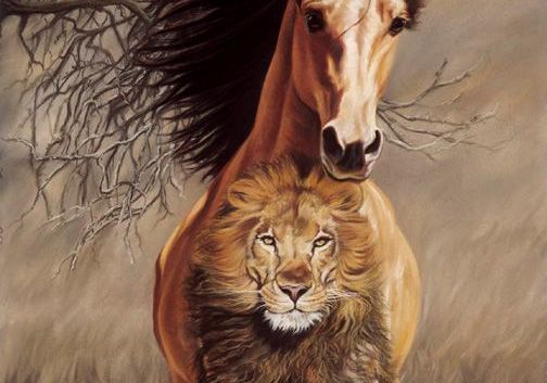 cavallo con un tatuaggio di un leone