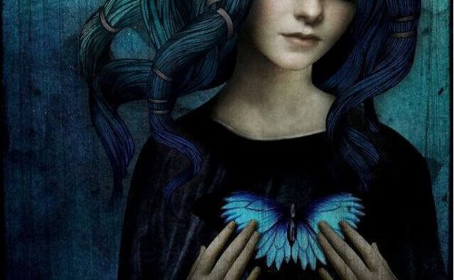 ragazza con farfalla sul petto