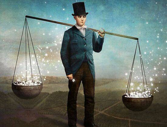 uomo con bilancia piena di stelle
