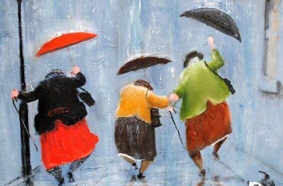 amiche-anziane-con-ombrelli