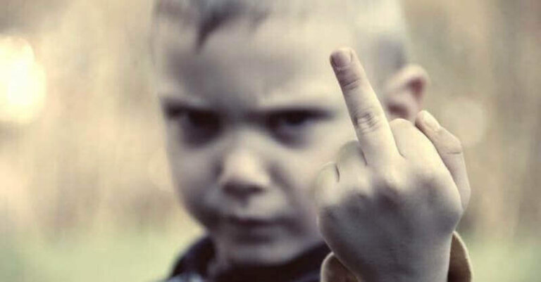 Se i figli crescono senza limiti, vi faranno diventare matti