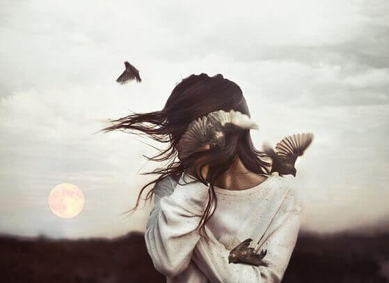 donna con preoccupazioni