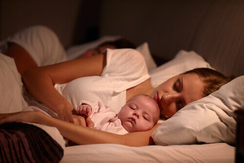 Genitori e figli: dormire con mamma e papà?