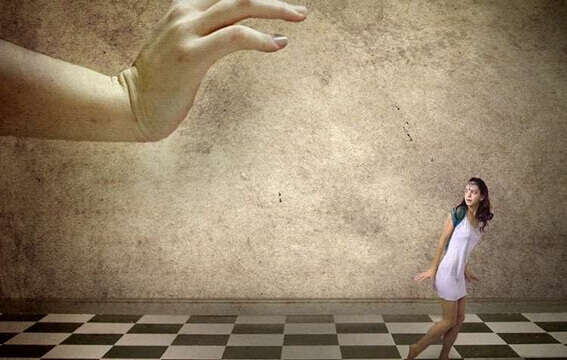 Il gaslighting: l'abuso più subdolo e devastante