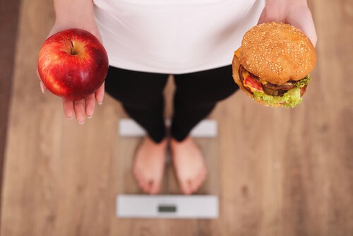 7 tecniche psicologiche che ci aiutano a perdere peso