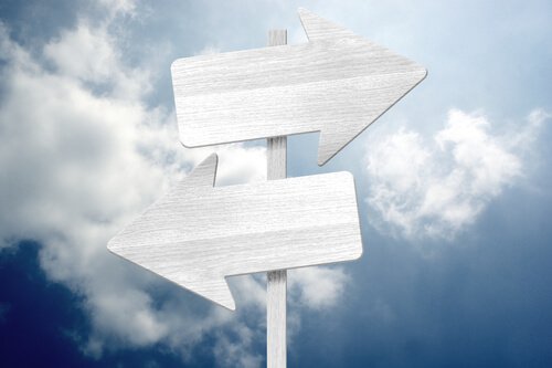 Frecce in direzione opposta