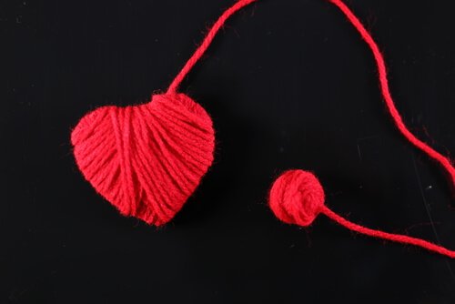 Gomitolo a forma di cuore
