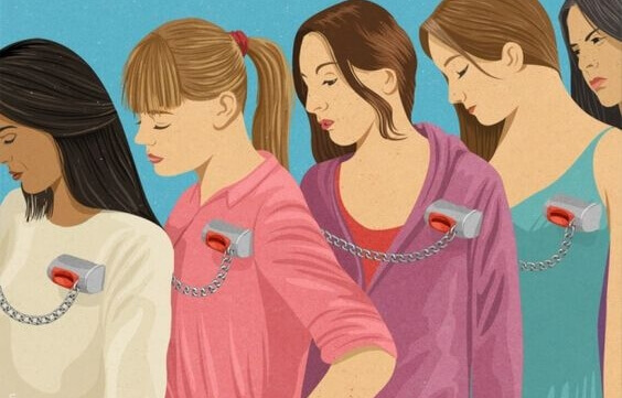 Donne come carrelli della spesa