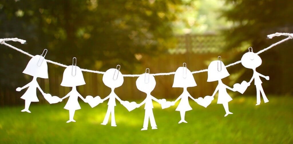 Figure umane di carta