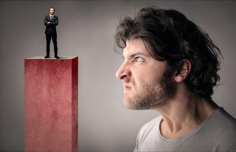 Cos'è esattamente l'invidia?