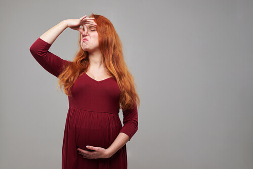 Donna incinta con iperosmia