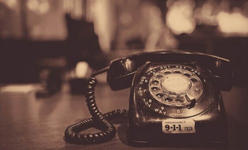 Un vecchio telefono