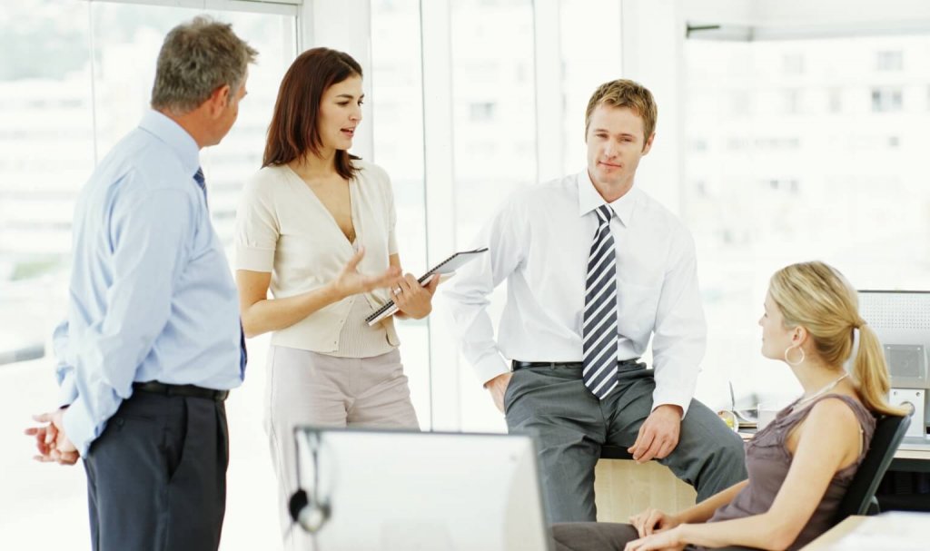 Gruppo di diplomatici