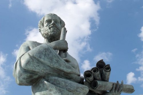 Scultura di Socrate, figura chiave della filosofia