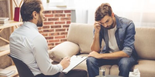 Seduta di REBT dallo psicologo