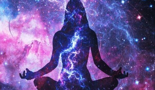 Donna che risveglia la sua luce interiore