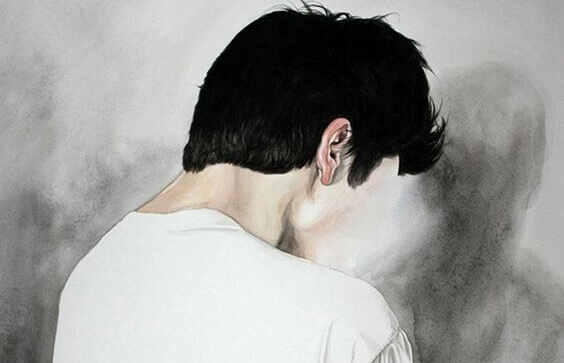 Uomo triste con la testa abbassata