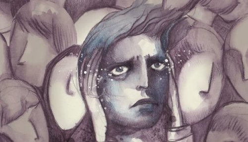 Persona in mezzo a una massa di persone