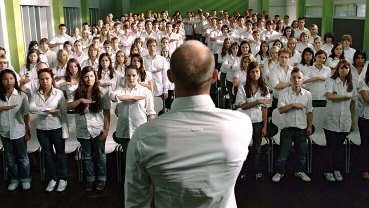 Oratore davanti a un vasto pubblico