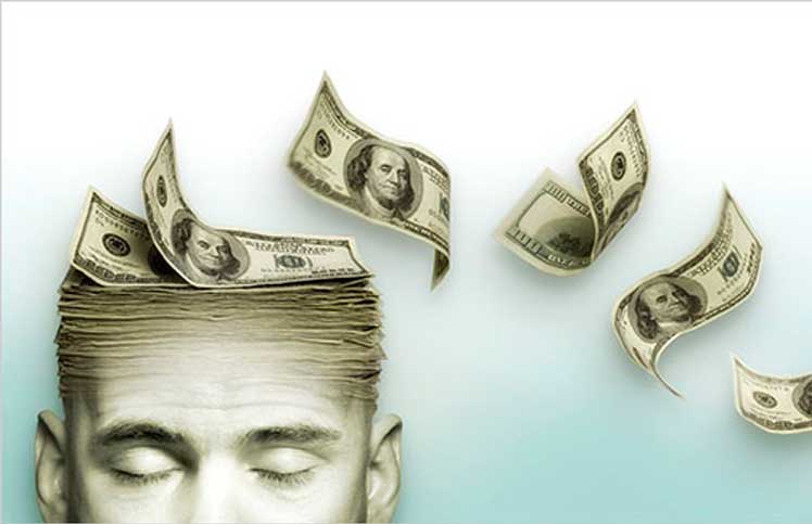 Uomo che pensa ai soldi