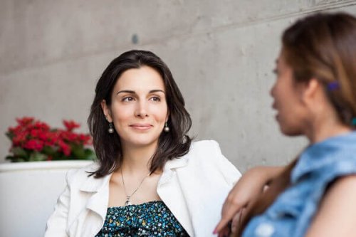 Conversazione tra amiche