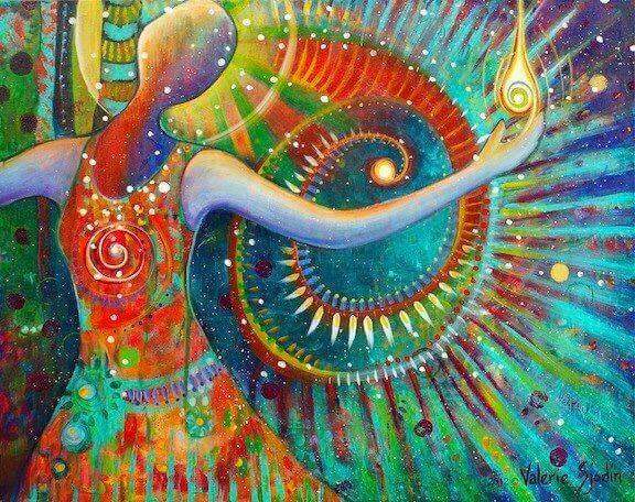 Donna a colori su sfondo colorato