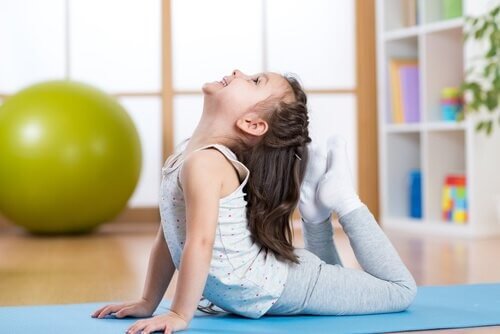 Yoga per i bambini: le posizioni più indicate