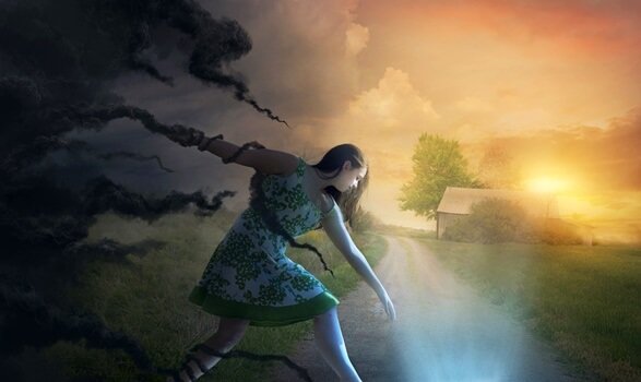 Ragazza trattenuta dalle nubi