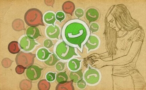 Ragazza gelosa controlla whatsapp