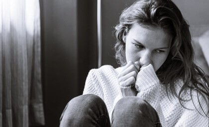 Ragazza triste