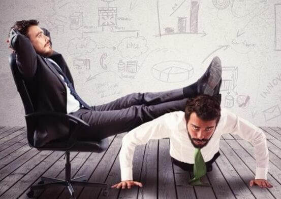 Essere conformisti con il datore di lavoro