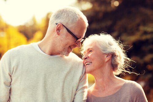 Invecchiare insieme, la meravigliosa esperienza dell'amore maturo
