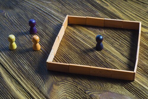 Pedine di legno colorato