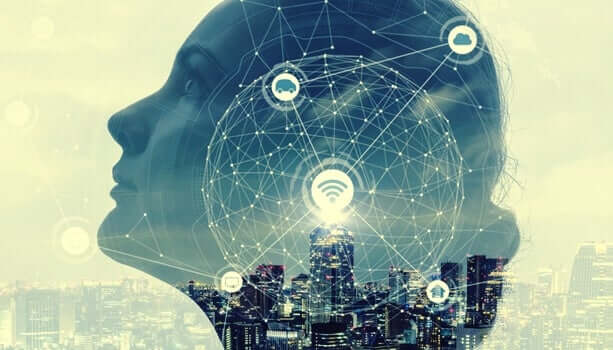 Testa di donna con connessioni e grattacieli