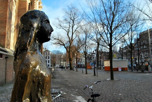 Statua di Anne Frank