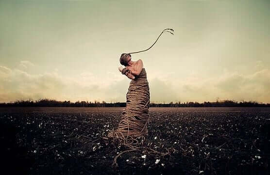 Ragazza legate con corde