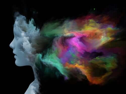 Sagoma umana con fumi colorati