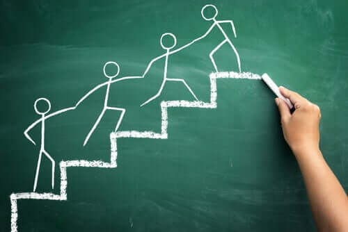 Scala per aiutare gli altri.