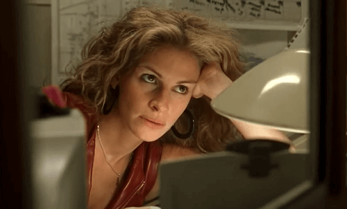 Julia Roberts in una scena del film Erin Brockovich La forza della verità.