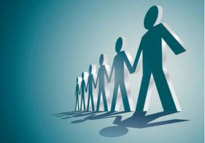 Sagome umane che si tengono per mano.